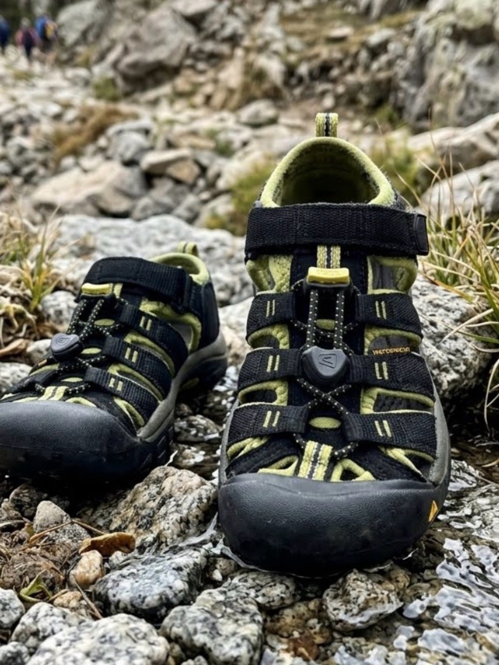 Keen Kids Black and Olive Green Waterproof Outdoor Sandals, Boy’s 10